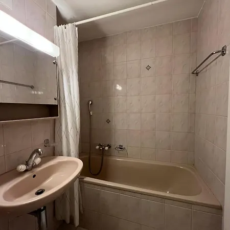 Parking Terrasse Pour 4 Personnes Au Apartamento